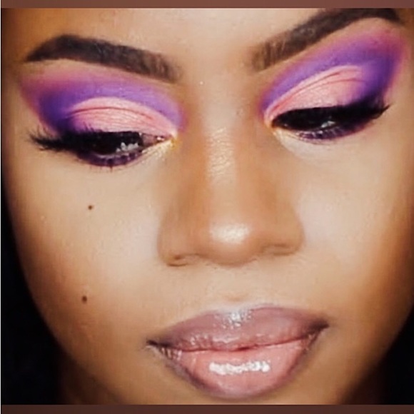 🆕🔥ACE BEAUTE NOSTALGIA BEAUTIFUL MATTE&SHIMMERING #15 COLORS PALETTE 🎨 NWT!! - Picture 3 of 8